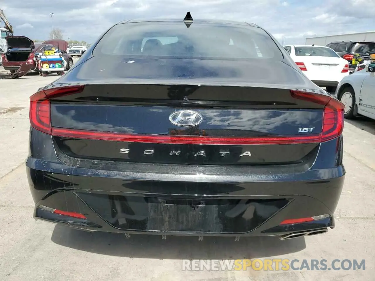 6 Photograph of a damaged car 5NPEJ4J2XMH132637 HYUNDAI SONATA 2021