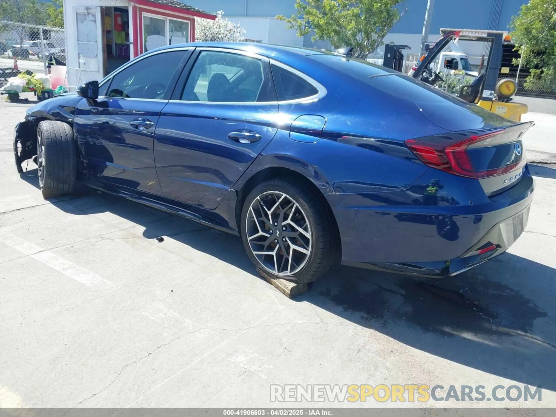 3 Photograph of a damaged car 5NPEK4JC2MH123646 HYUNDAI SONATA 2021