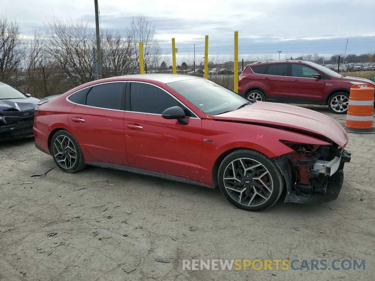4 Photograph of a damaged car 5NPEK4JC2MH130953 HYUNDAI SONATA 2021