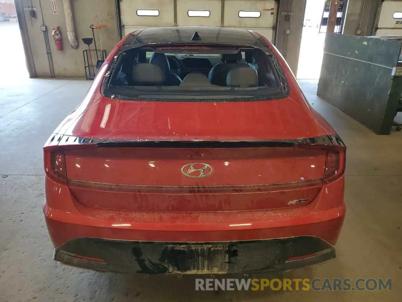 6 Photograph of a damaged car 5NPEK4JC5MH105464 HYUNDAI SONATA 2021