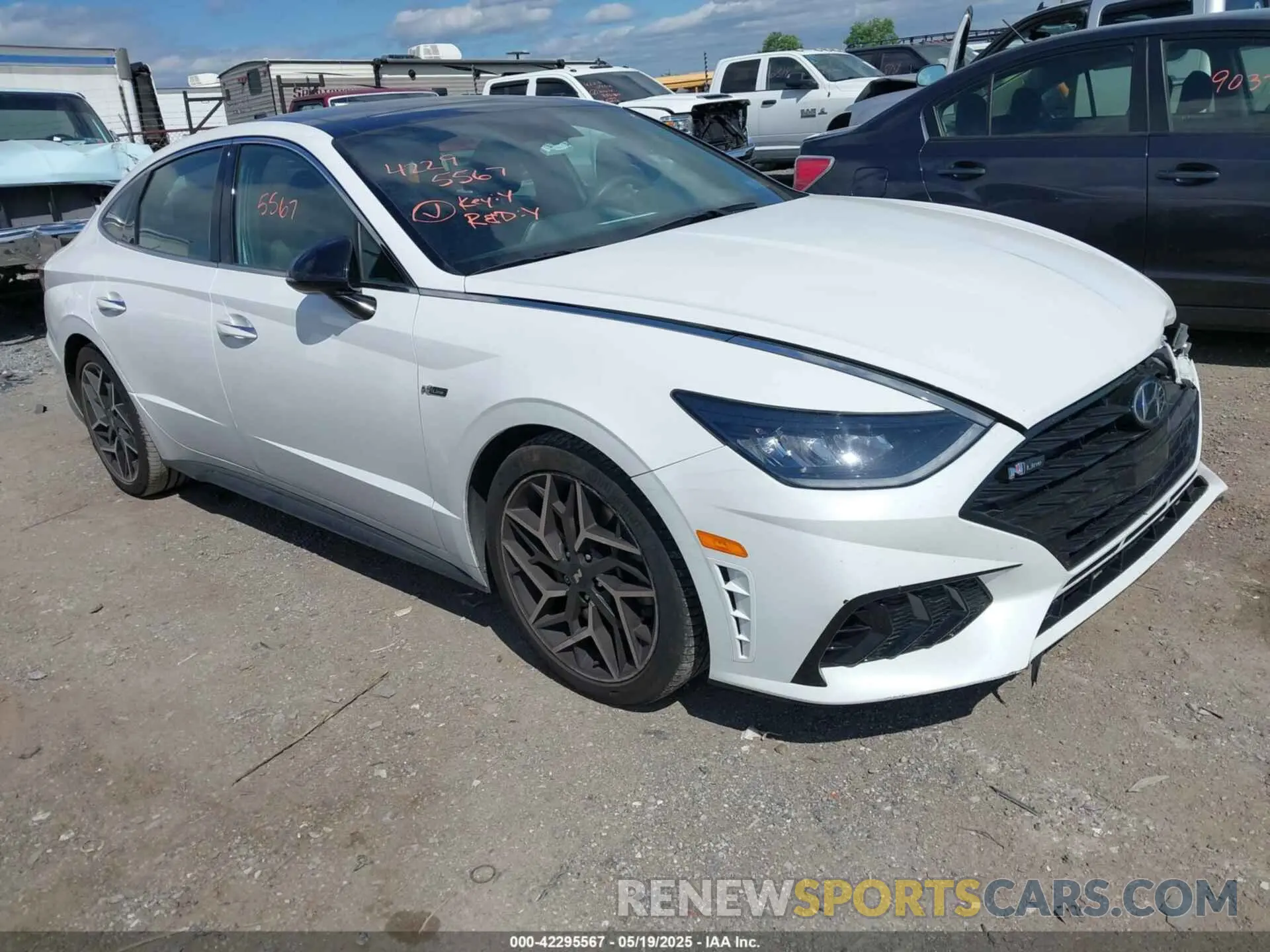 1 Photograph of a damaged car 5NPEK4JC6MH128865 HYUNDAI SONATA 2021