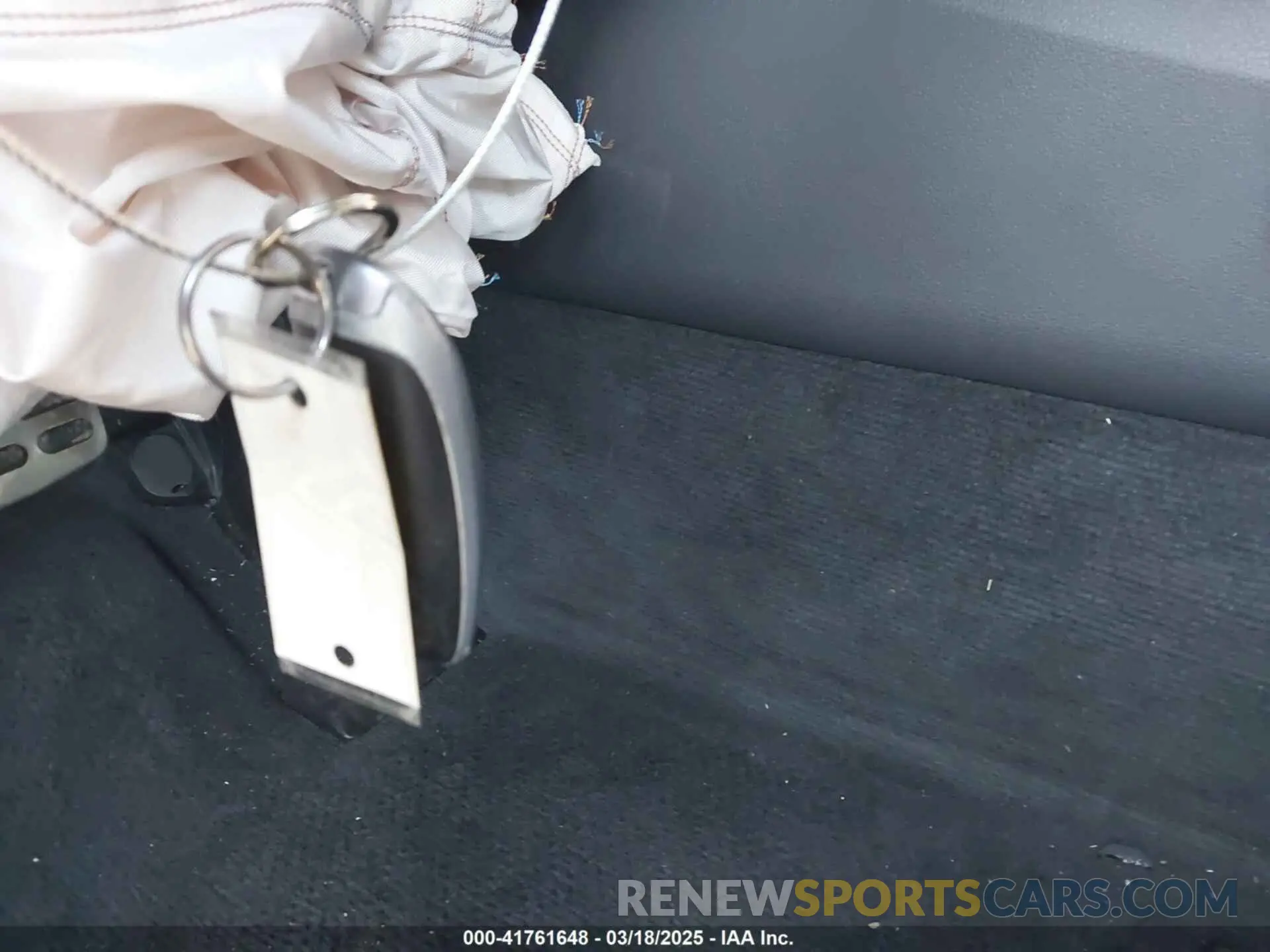 11 Photograph of a damaged car 5NPEK4JC8MH130584 HYUNDAI SONATA 2021