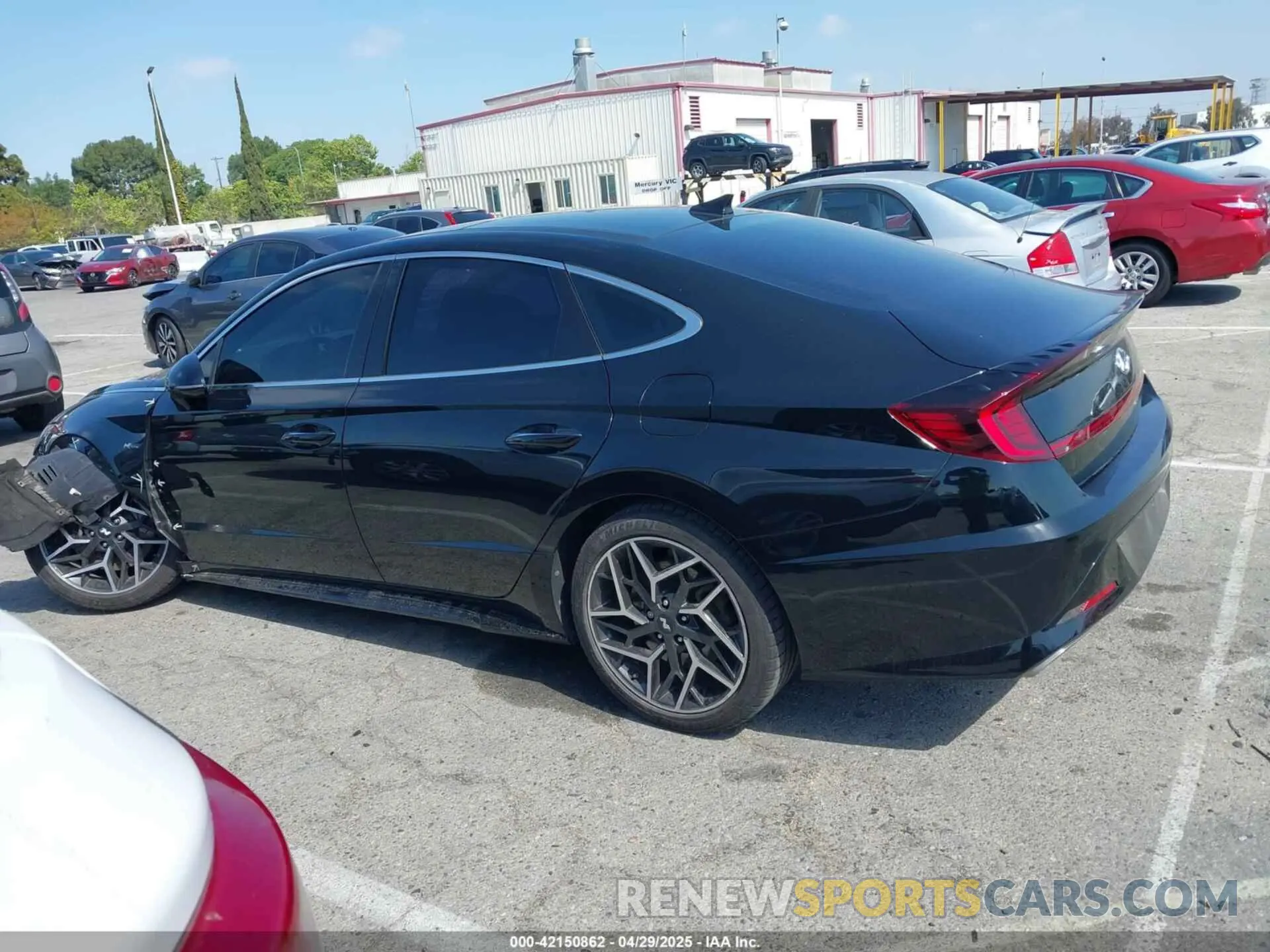 14 Photograph of a damaged car 5NPEK4JC8MH130844 HYUNDAI SONATA 2021