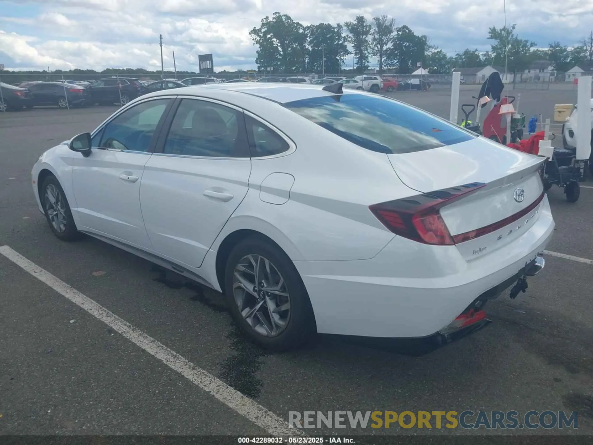 3 Photograph of a damaged car 5NPEL4JA0MH070795 HYUNDAI SONATA 2021