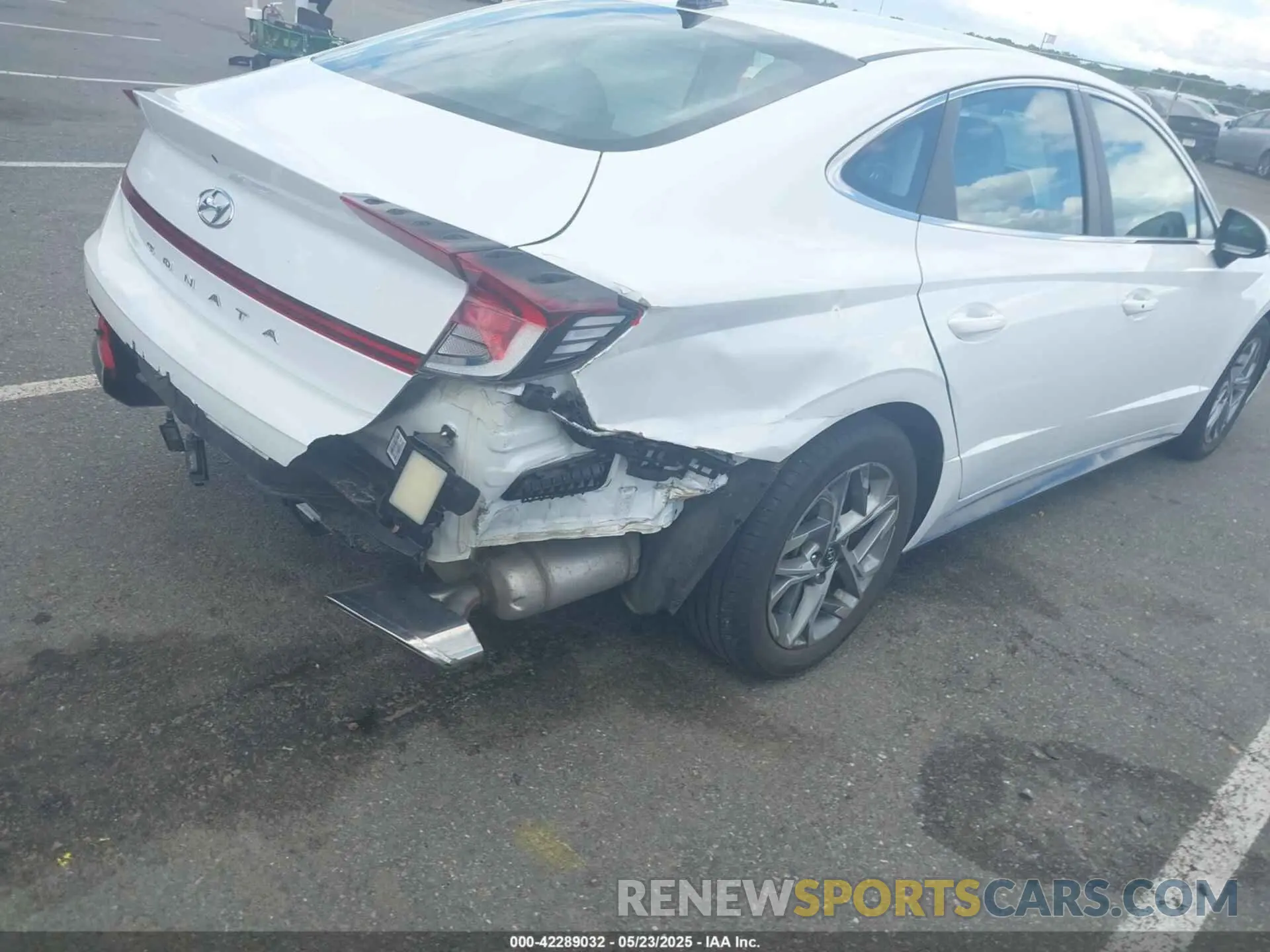 6 Photograph of a damaged car 5NPEL4JA0MH070795 HYUNDAI SONATA 2021