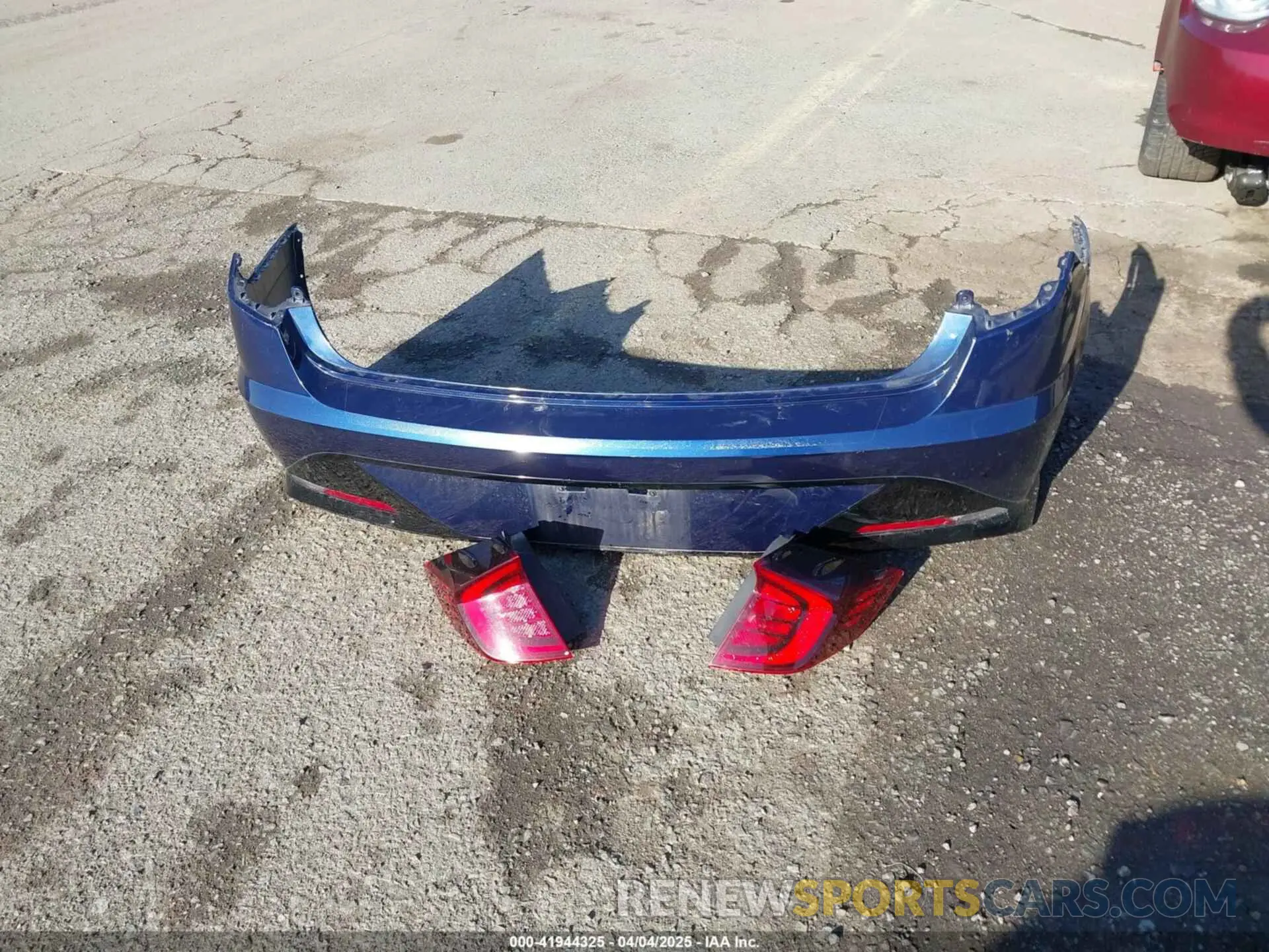 12 Photograph of a damaged car 5NPEL4JA0MH085023 HYUNDAI SONATA 2021