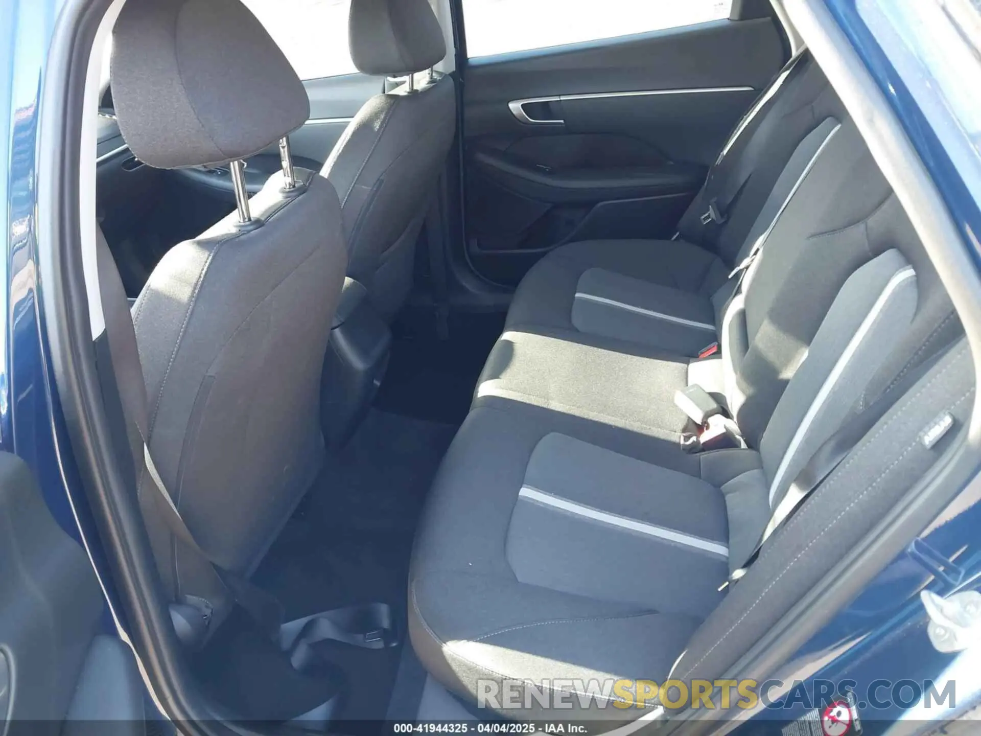 8 Photograph of a damaged car 5NPEL4JA0MH085023 HYUNDAI SONATA 2021