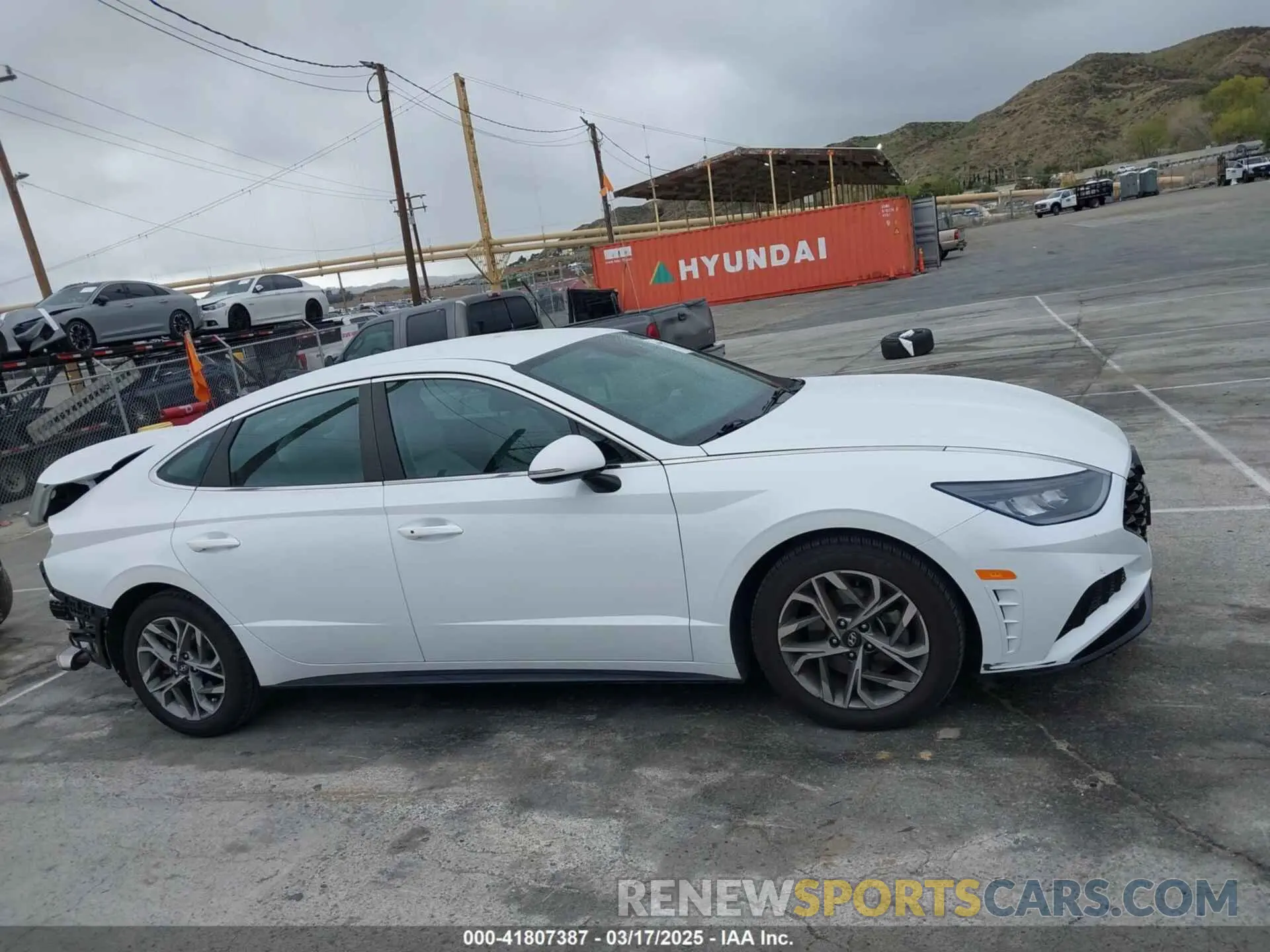 14 Photograph of a damaged car 5NPEL4JA1MH071406 HYUNDAI SONATA 2021