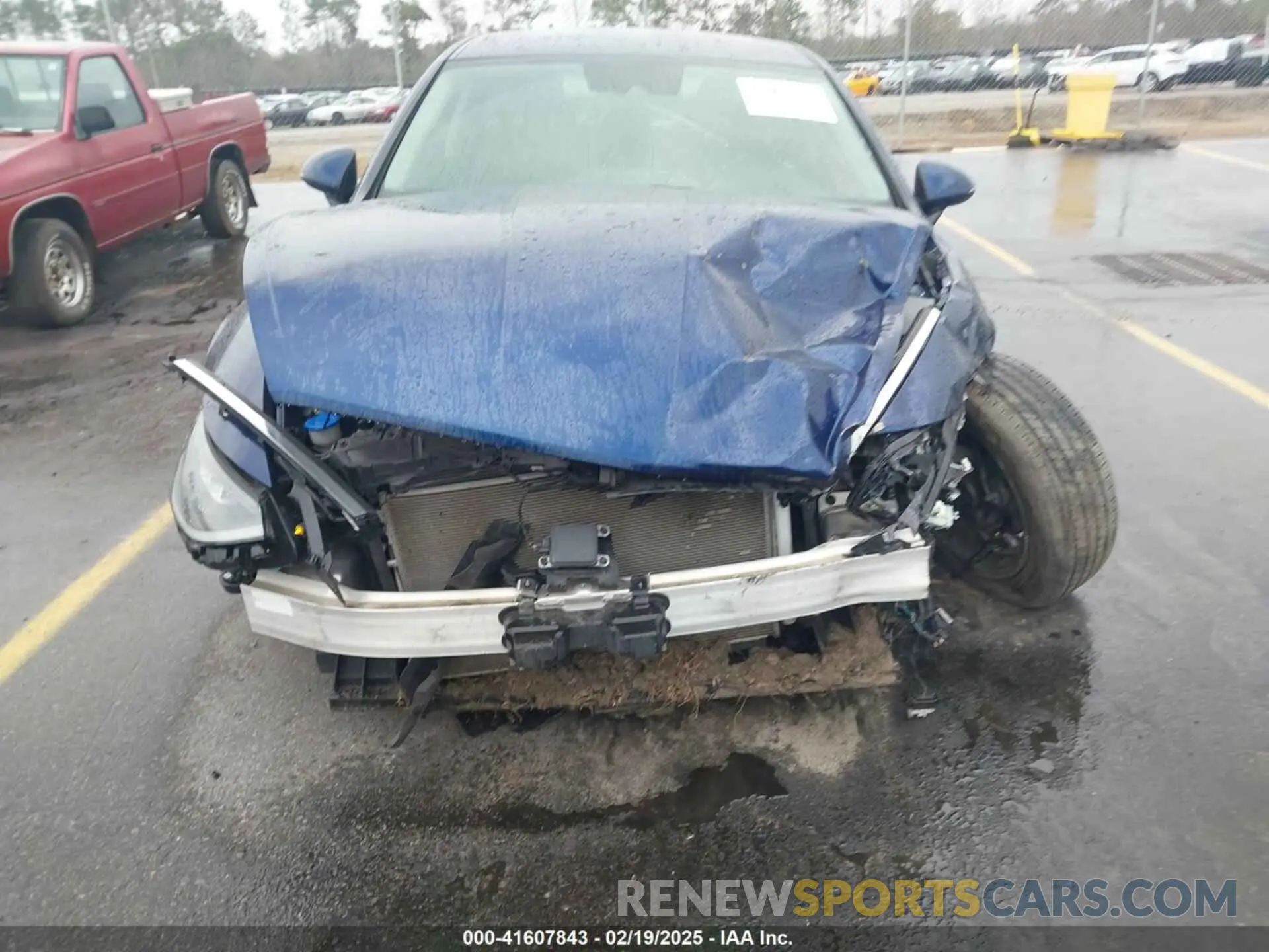 11 Photograph of a damaged car 5NPEL4JA1MH128946 HYUNDAI SONATA 2021