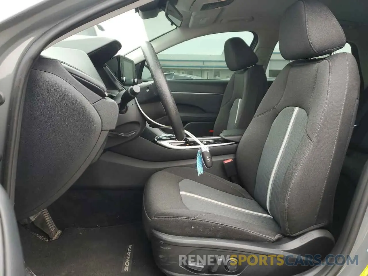 7 Photograph of a damaged car 5NPEL4JA2MH069387 HYUNDAI SONATA 2021