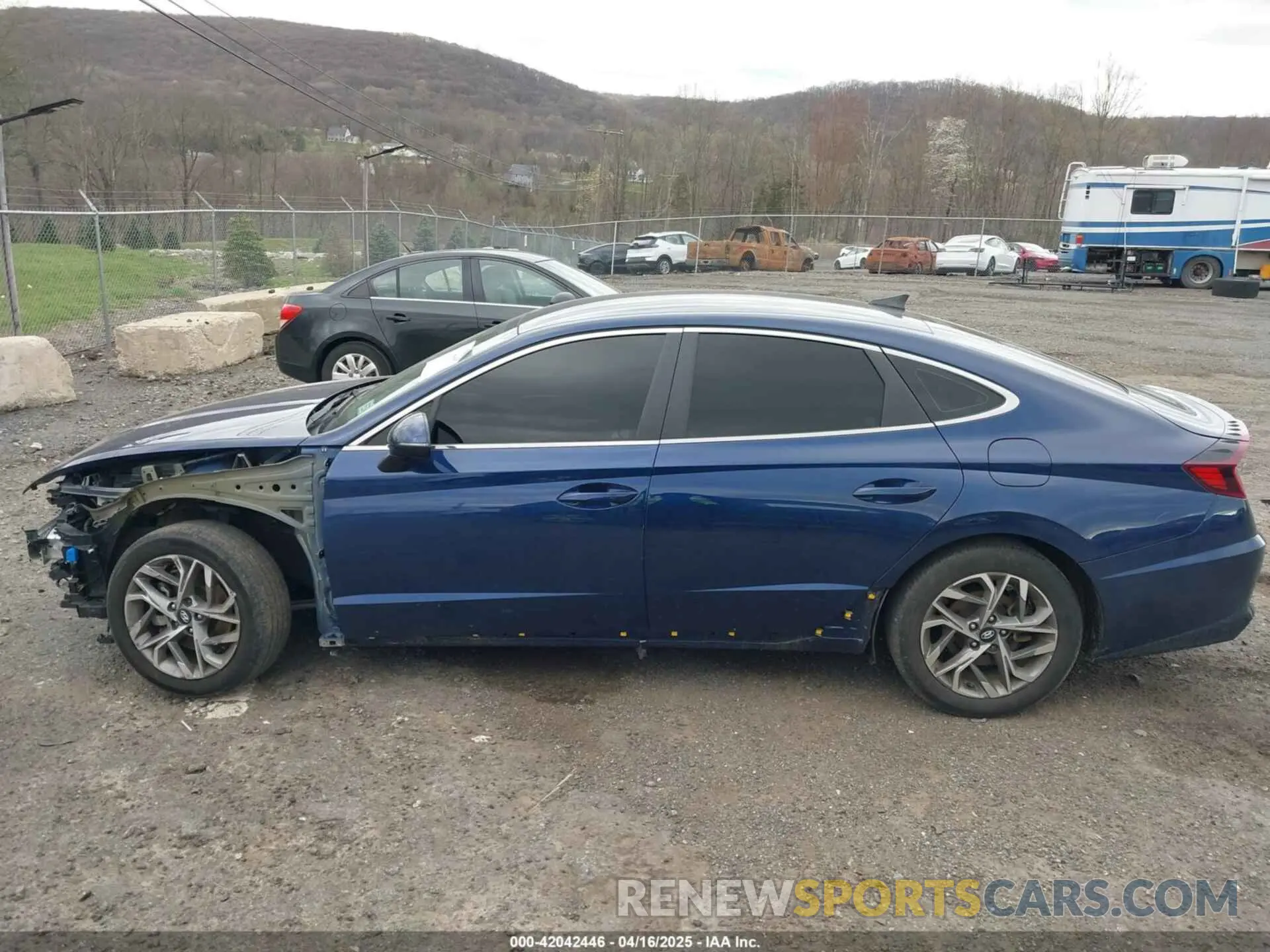 14 Photograph of a damaged car 5NPEL4JA2MH083953 HYUNDAI SONATA 2021