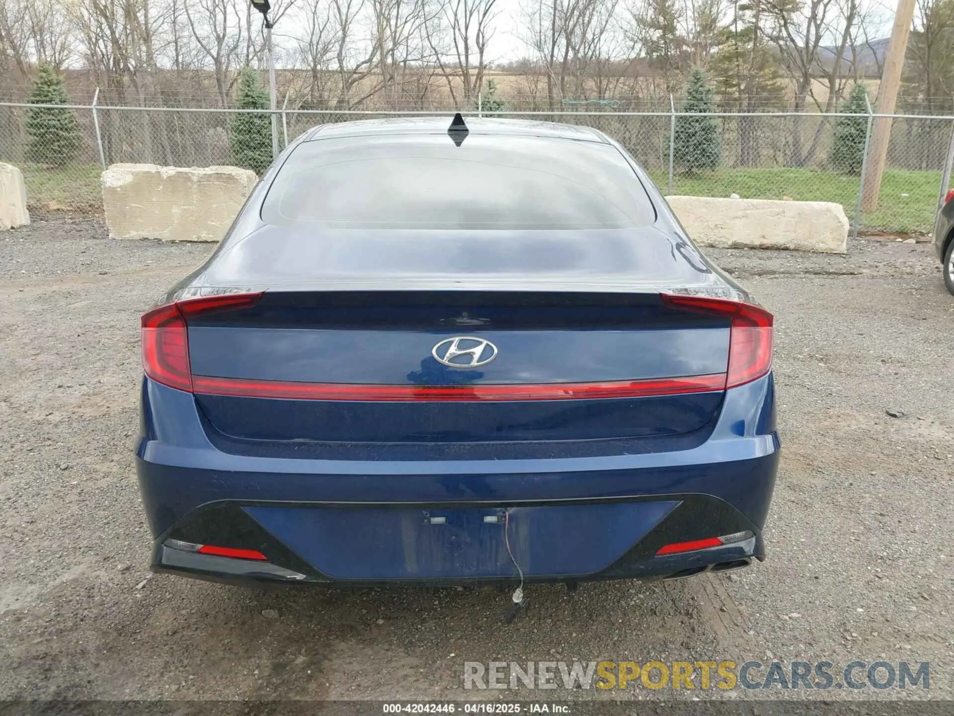 16 Photograph of a damaged car 5NPEL4JA2MH083953 HYUNDAI SONATA 2021