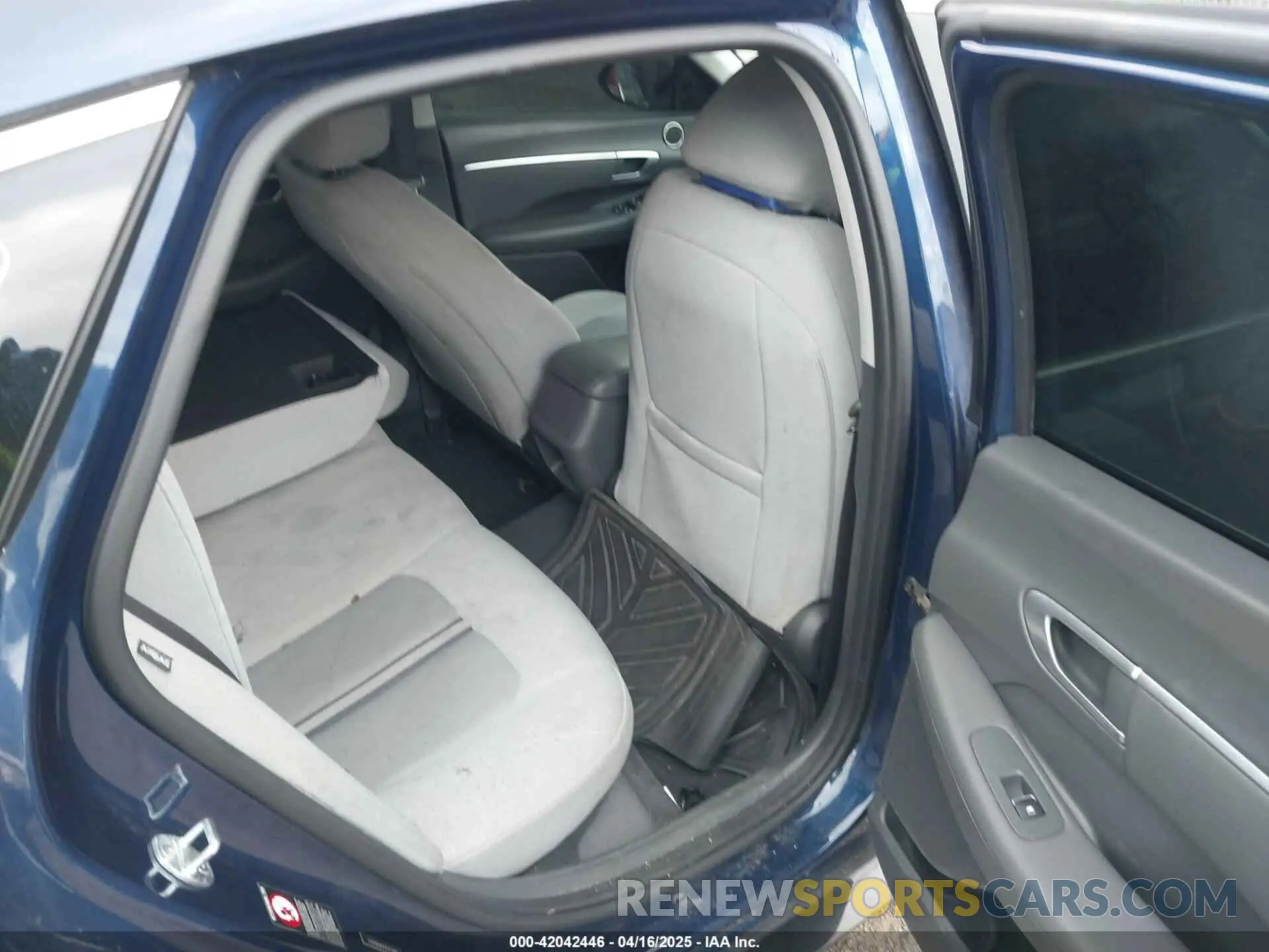 8 Photograph of a damaged car 5NPEL4JA2MH083953 HYUNDAI SONATA 2021