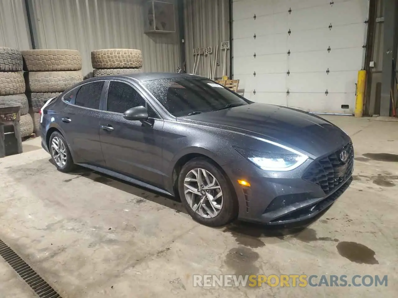4 Photograph of a damaged car 5NPEL4JA3MH093794 HYUNDAI SONATA 2021