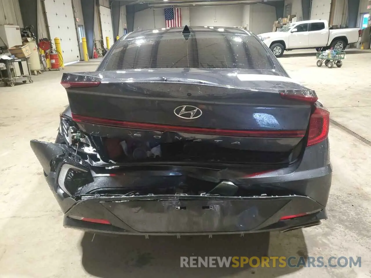 6 Photograph of a damaged car 5NPEL4JA3MH093794 HYUNDAI SONATA 2021