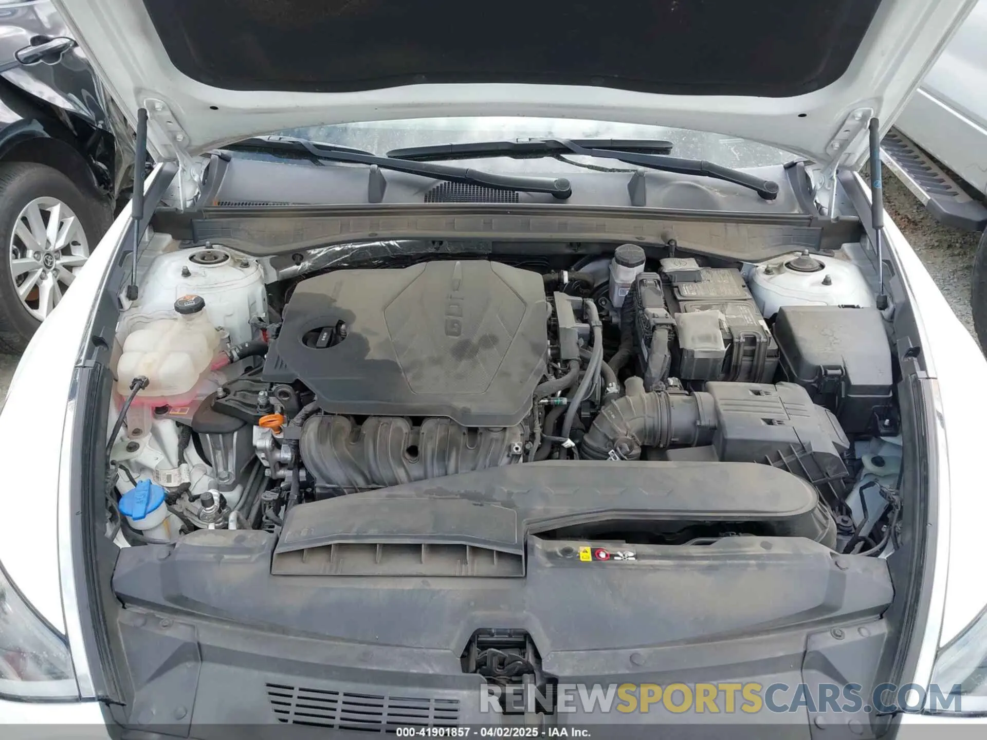 10 Photograph of a damaged car 5NPEL4JA3MH121657 HYUNDAI SONATA 2021