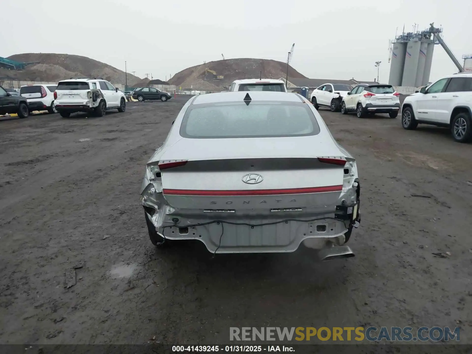 16 Photograph of a damaged car 5NPEL4JA4MH083470 HYUNDAI SONATA 2021