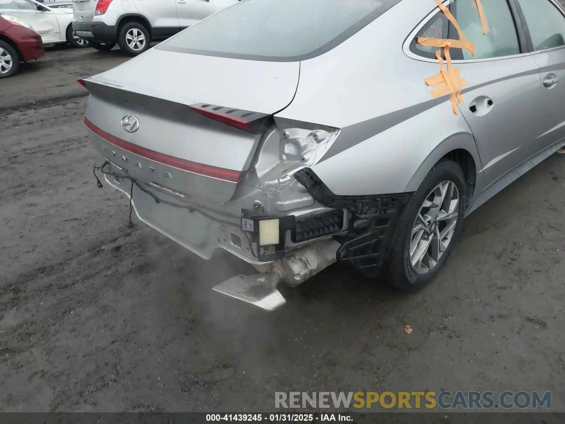 18 Photograph of a damaged car 5NPEL4JA4MH083470 HYUNDAI SONATA 2021