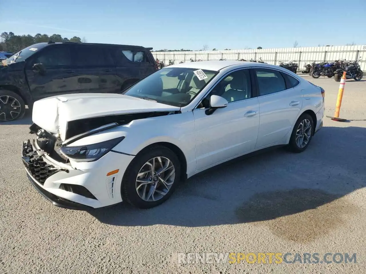 1 Photograph of a damaged car 5NPEL4JA4MH104043 HYUNDAI SONATA 2021
