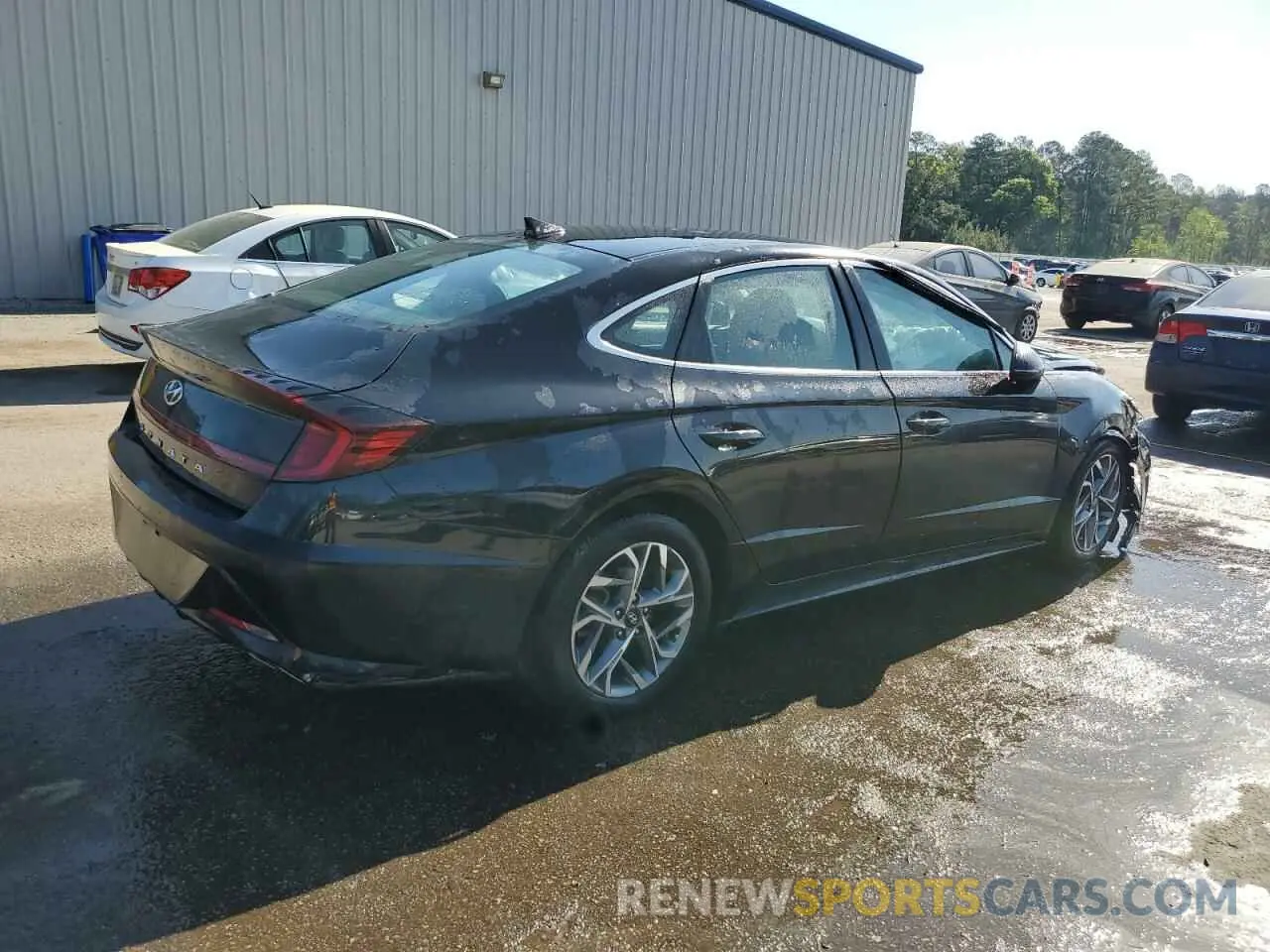 3 Photograph of a damaged car 5NPEL4JA5MH062997 HYUNDAI SONATA 2021