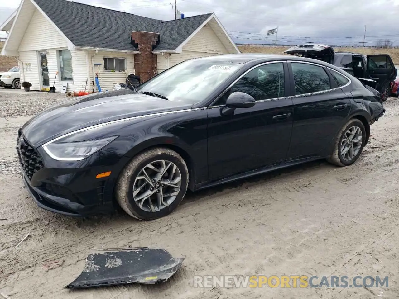 1 Photograph of a damaged car 5NPEL4JA6MH066752 HYUNDAI SONATA 2021