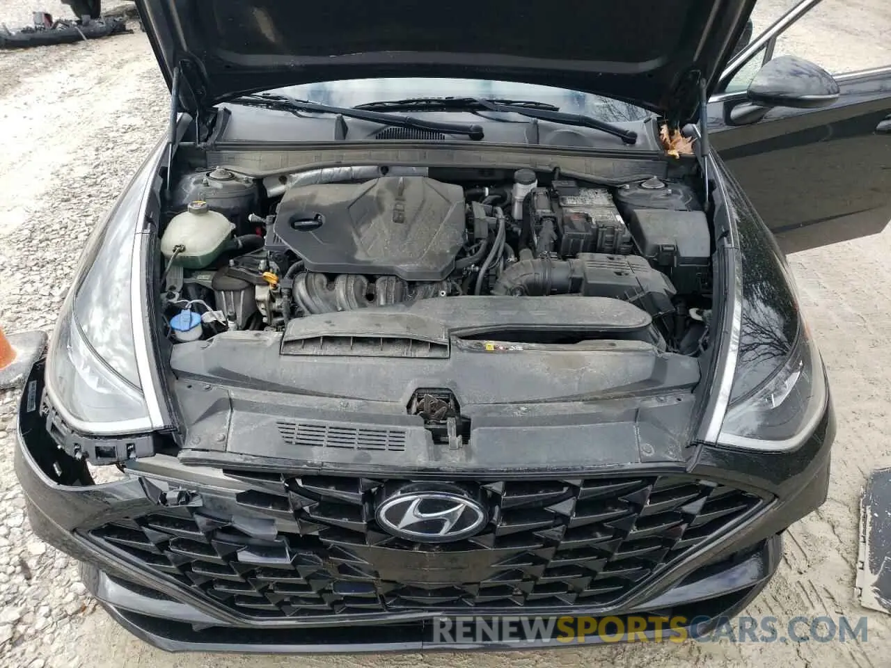 13 Photograph of a damaged car 5NPEL4JA6MH066752 HYUNDAI SONATA 2021