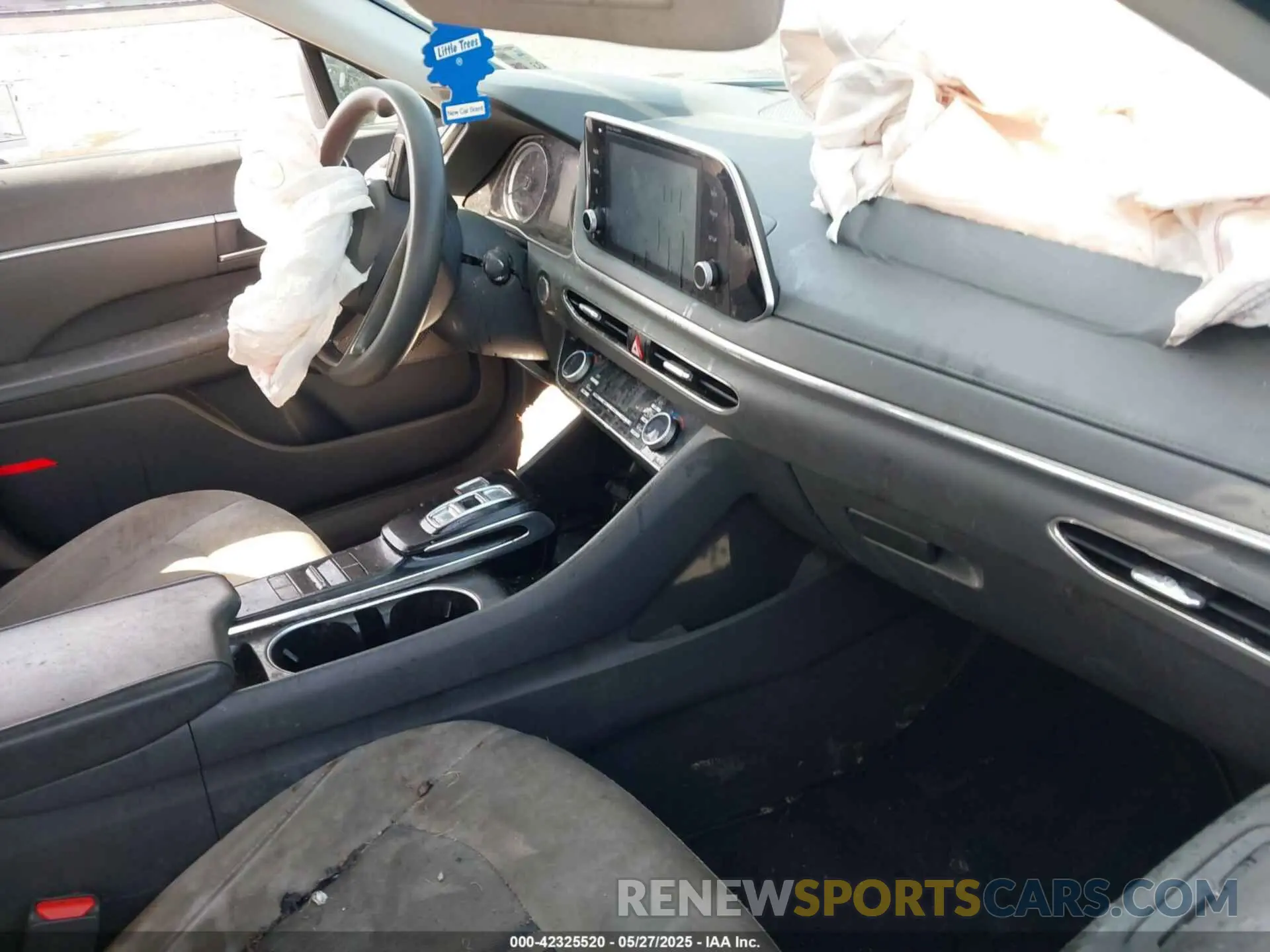 5 Photograph of a damaged car 5NPEL4JA6MH066878 HYUNDAI SONATA 2021