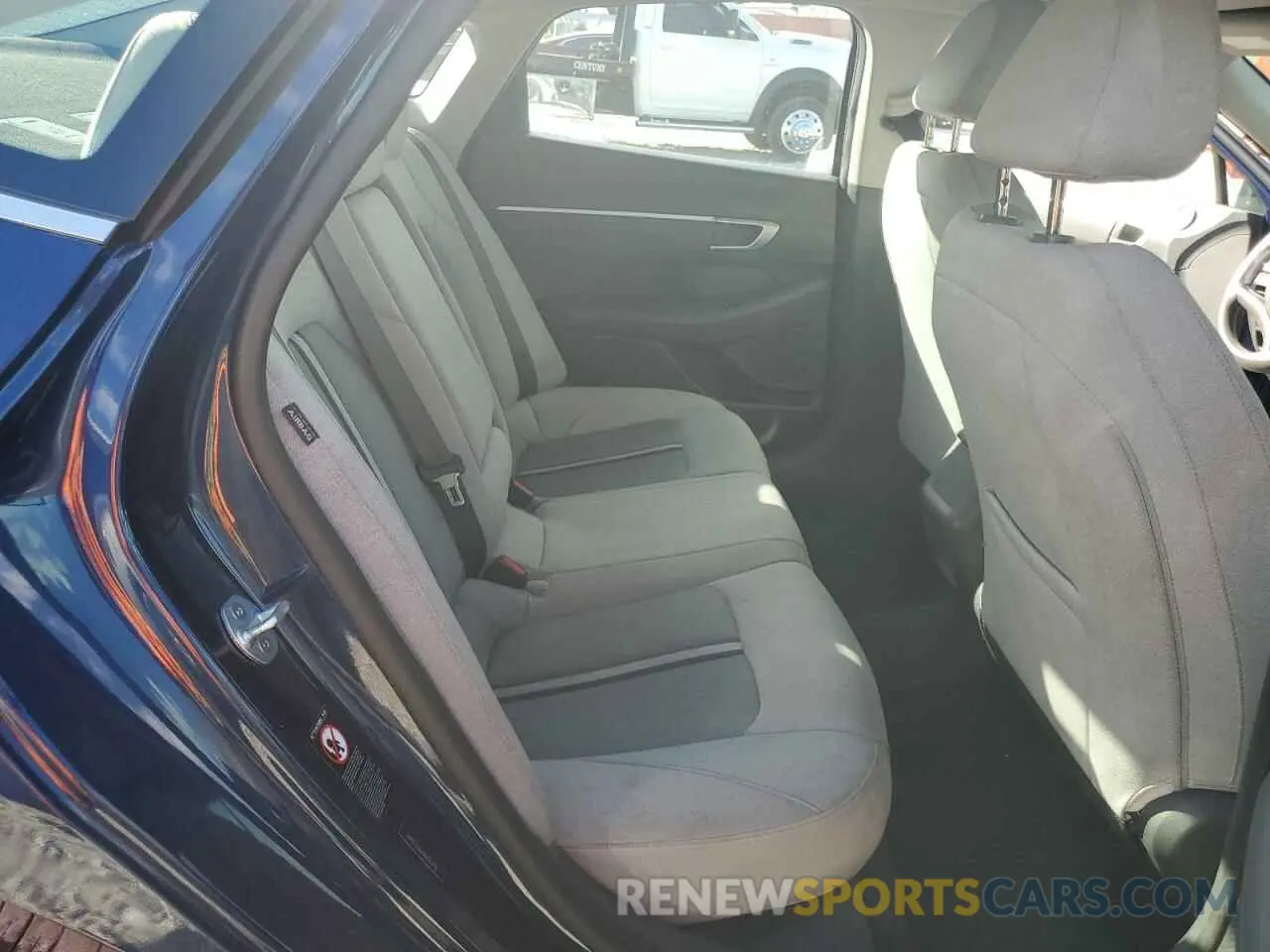 10 Photograph of a damaged car 5NPEL4JA6MH103718 HYUNDAI SONATA 2021