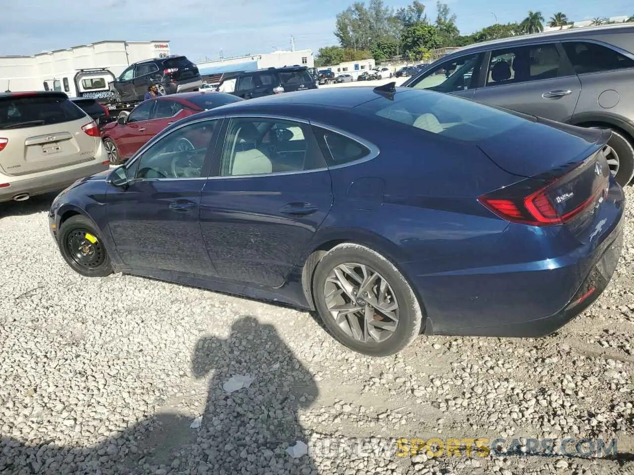 2 Photograph of a damaged car 5NPEL4JA6MH103718 HYUNDAI SONATA 2021