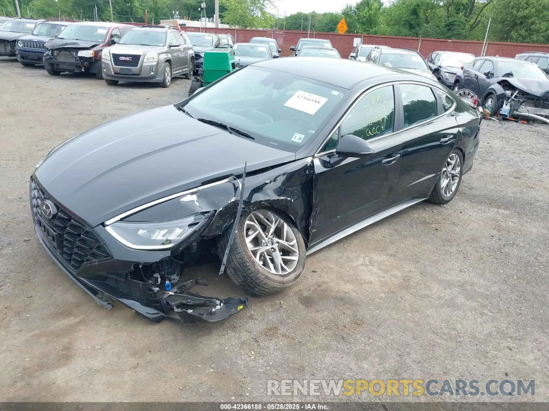 2 Photograph of a damaged car 5NPEL4JA6MH121779 HYUNDAI SONATA 2021