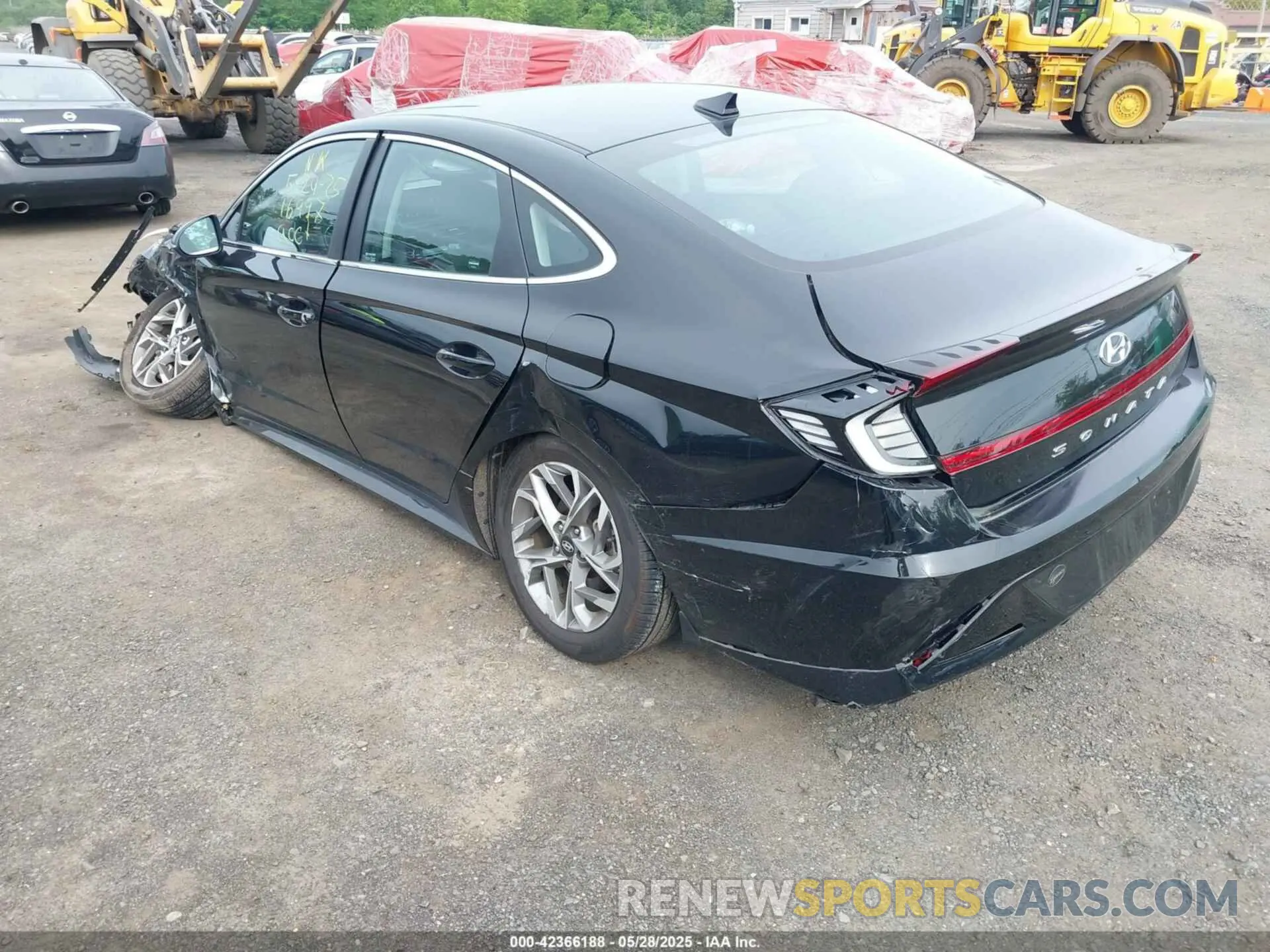 3 Photograph of a damaged car 5NPEL4JA6MH121779 HYUNDAI SONATA 2021