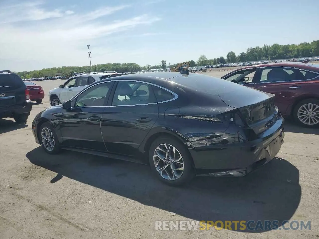 2 Photograph of a damaged car 5NPEL4JA7MH102495 HYUNDAI SONATA 2021