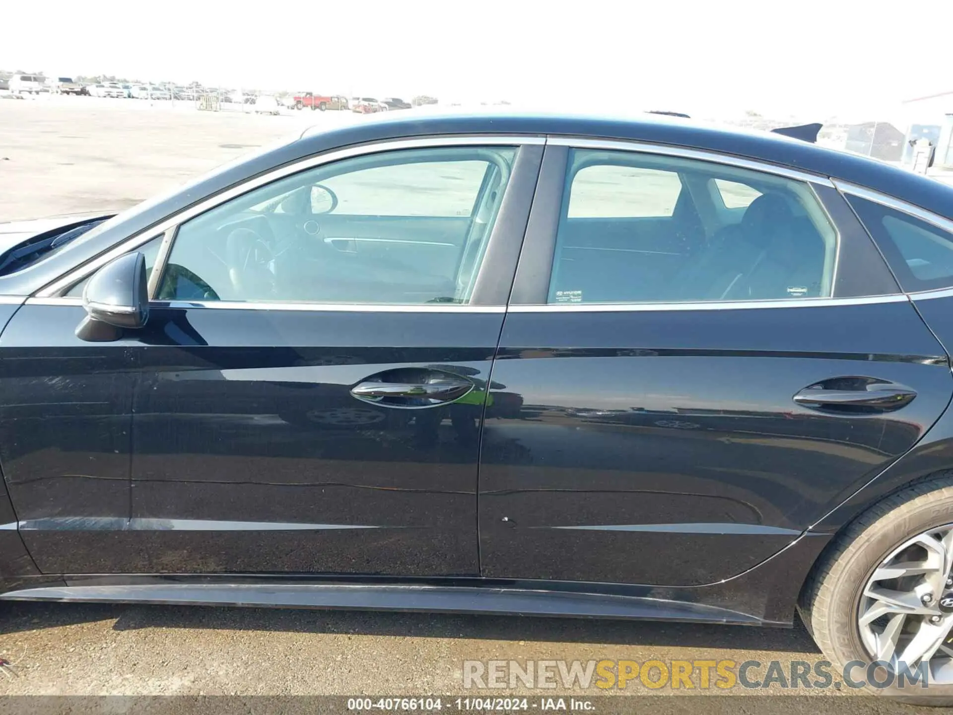 14 Photograph of a damaged car 5NPEL4JA7MH102903 HYUNDAI SONATA 2021