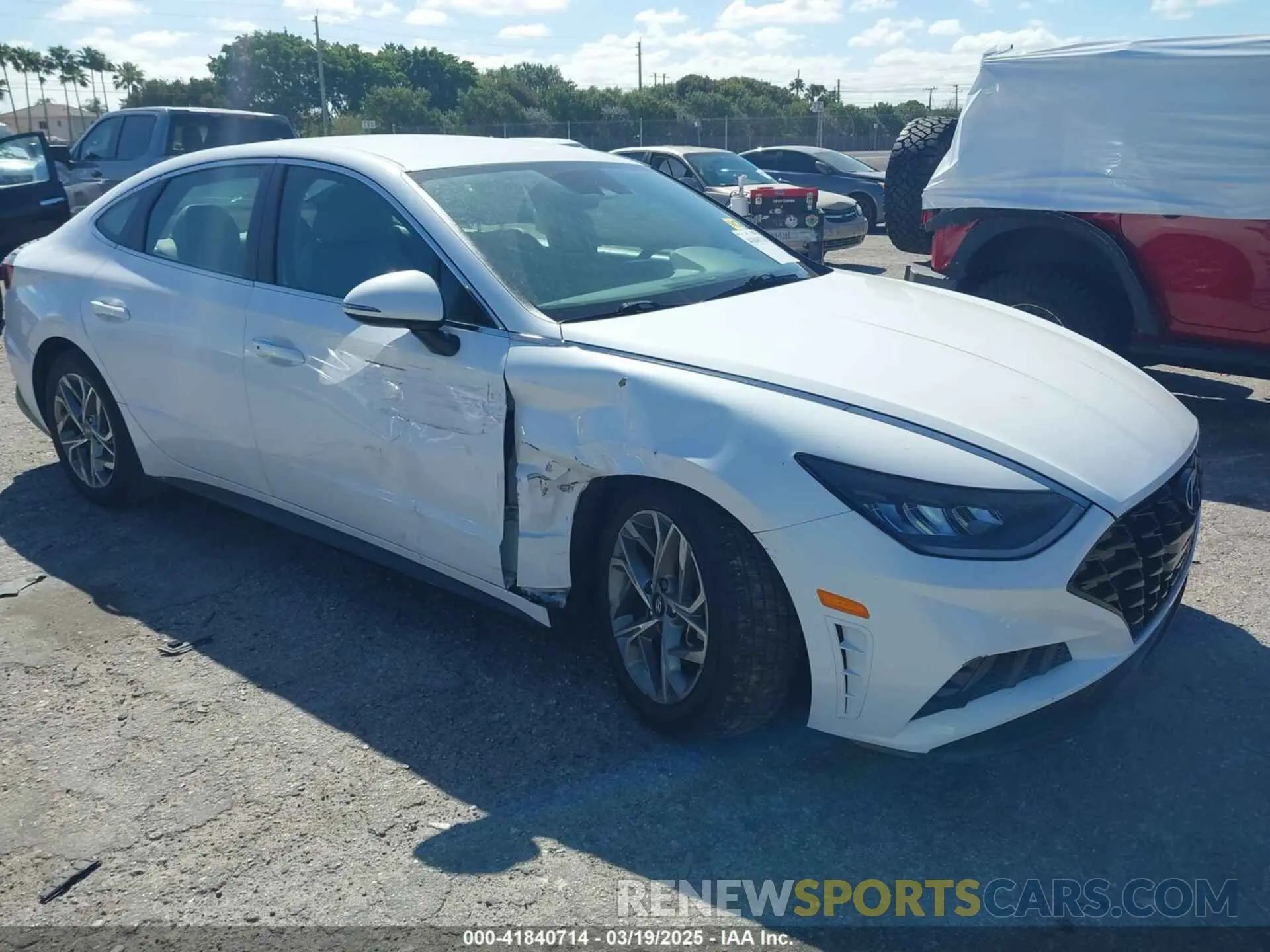 1 Photograph of a damaged car 5NPEL4JA8MH069006 HYUNDAI SONATA 2021