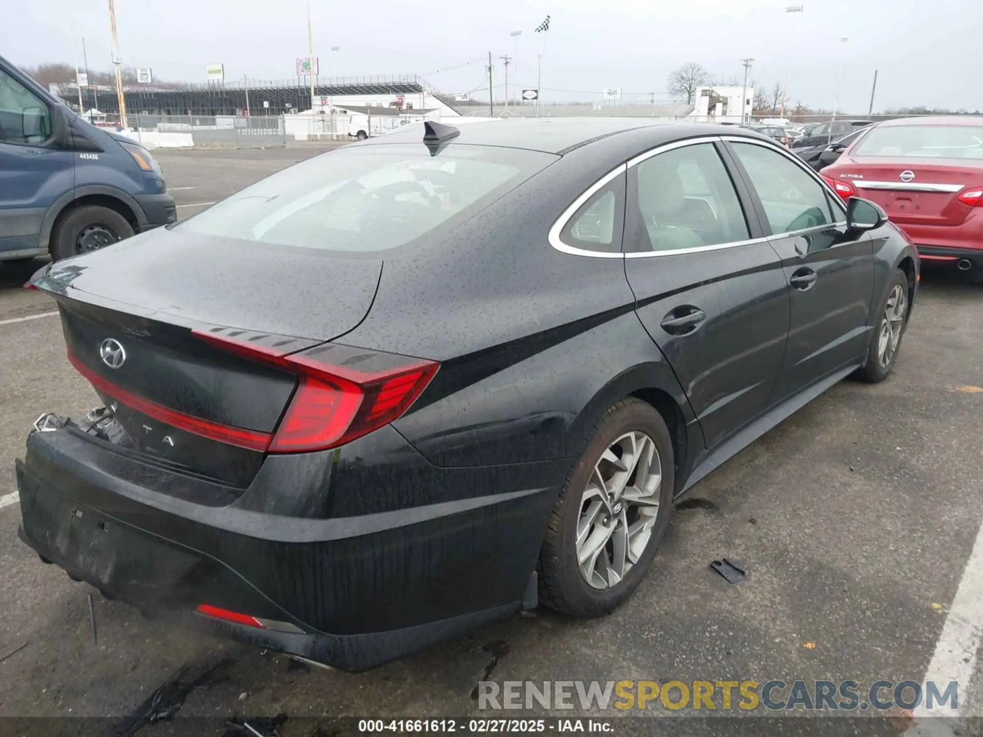 4 Photograph of a damaged car 5NPEL4JA8MH087540 HYUNDAI SONATA 2021