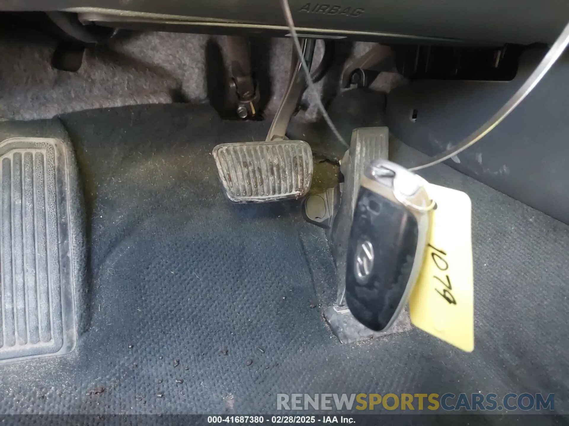 11 Photograph of a damaged car 5NPEL4JA8MH102974 HYUNDAI SONATA 2021