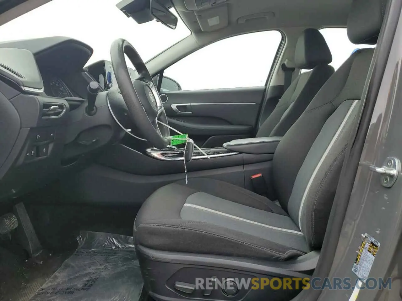 7 Photograph of a damaged car 5NPEL4JA9MH090446 HYUNDAI SONATA 2021