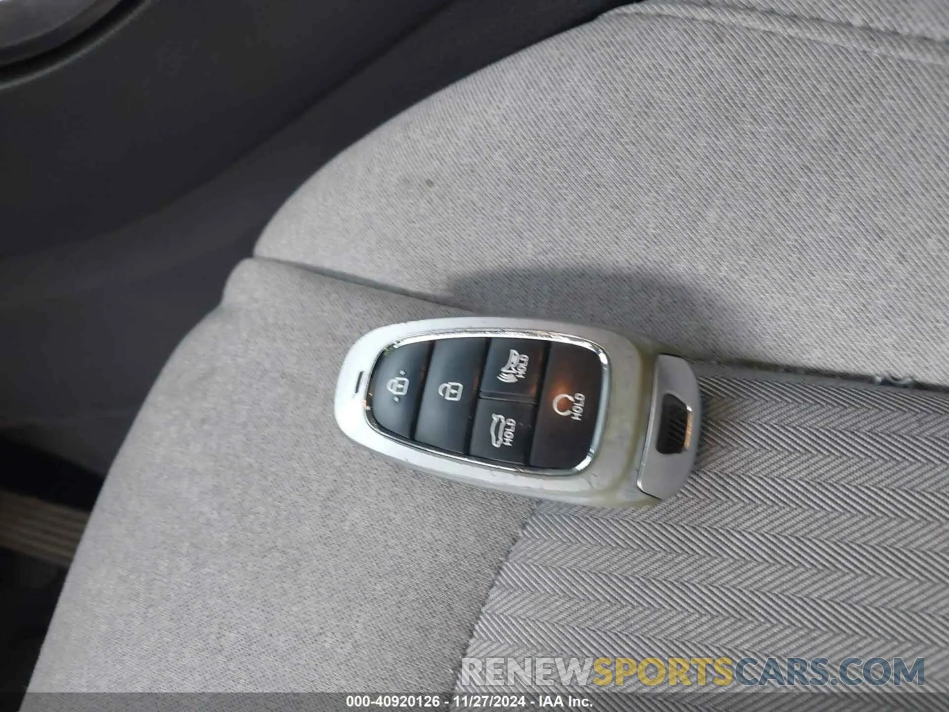 11 Photograph of a damaged car 5NPEL4JA9MH104670 HYUNDAI SONATA 2021
