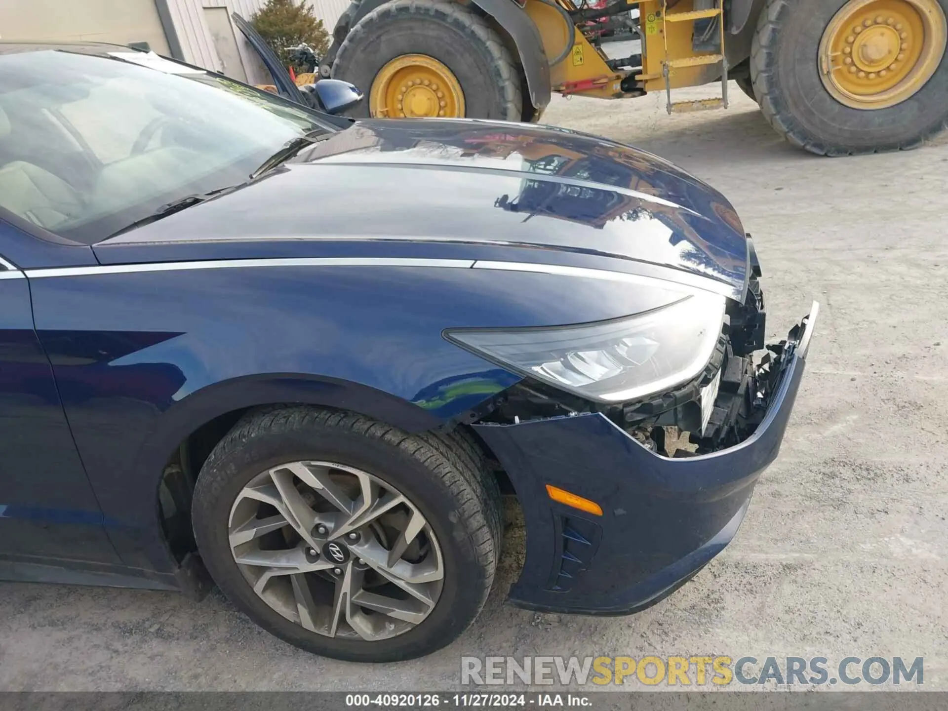 17 Photograph of a damaged car 5NPEL4JA9MH104670 HYUNDAI SONATA 2021