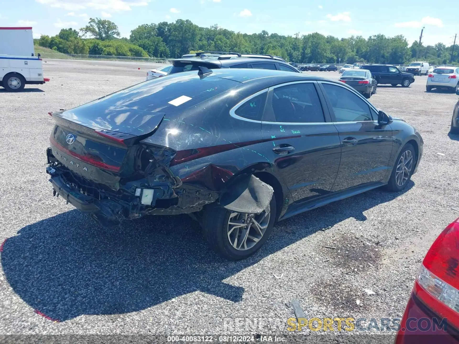 4 Photograph of a damaged car 5NPEL4JA9MH114860 HYUNDAI SONATA 2021
