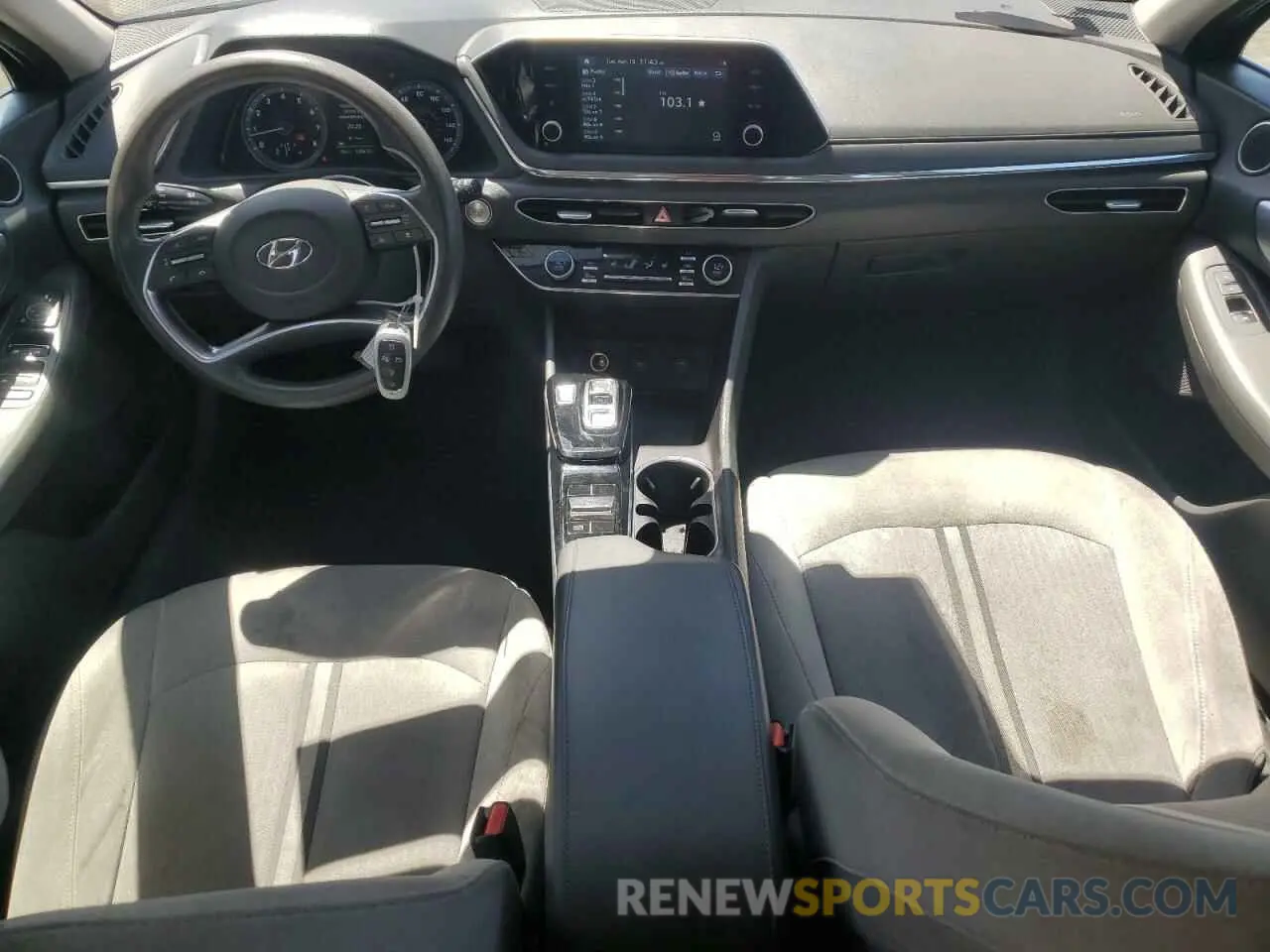 8 Photograph of a damaged car 5NPEL4JA9MH129732 HYUNDAI SONATA 2021