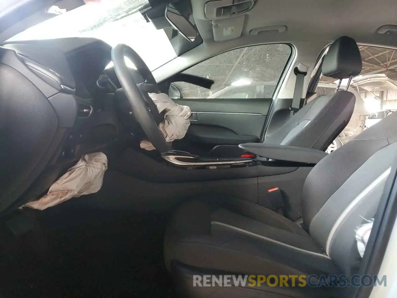 7 Photograph of a damaged car 5NPEL4JAXMH078371 HYUNDAI SONATA 2021