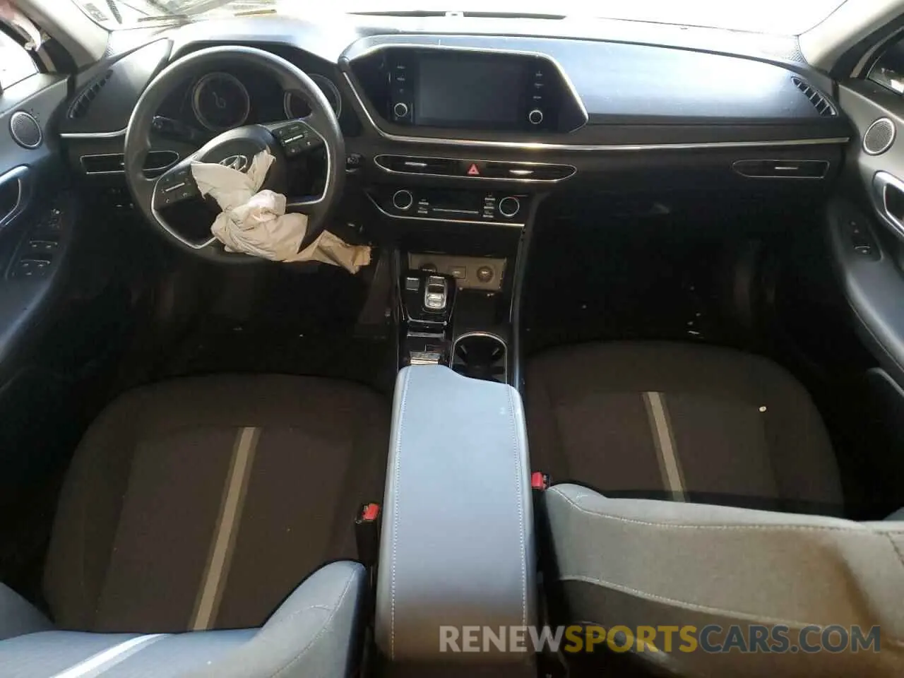 8 Photograph of a damaged car 5NPEL4JAXMH078371 HYUNDAI SONATA 2021