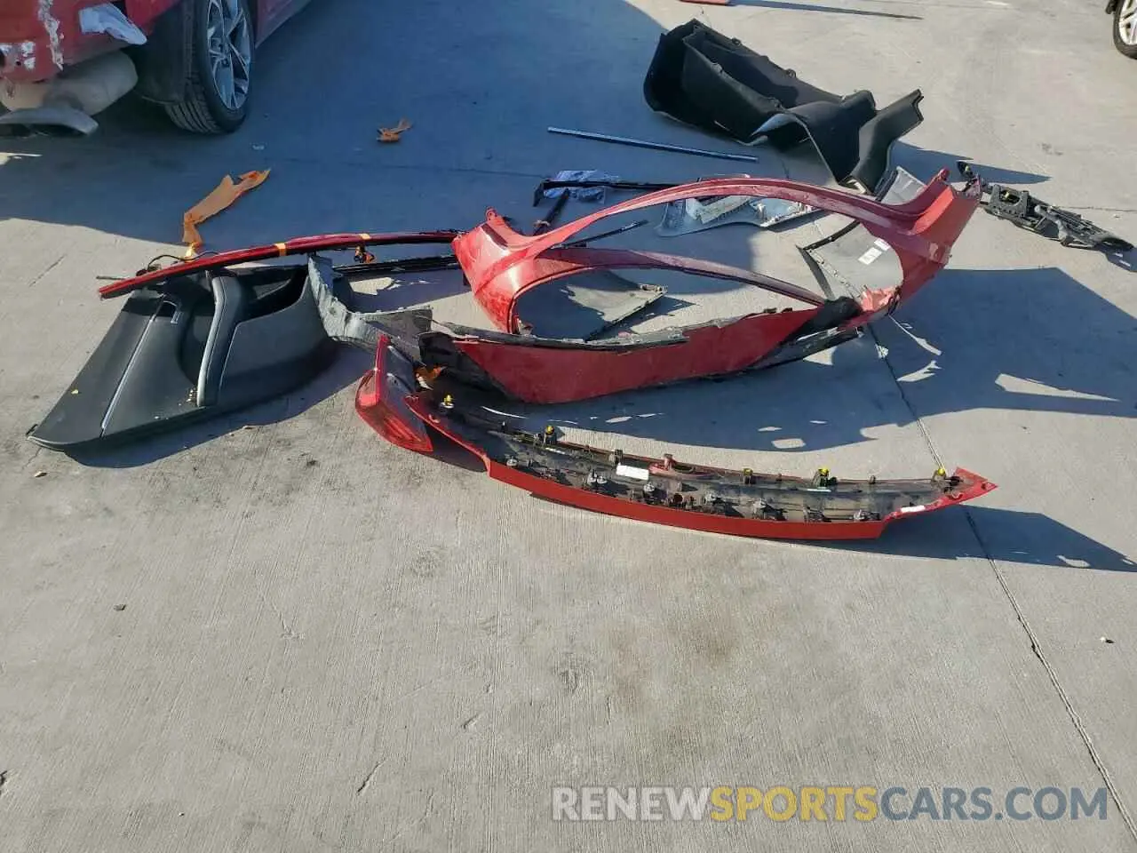12 Photograph of a damaged car 5NPEL4JAXMH079360 HYUNDAI SONATA 2021