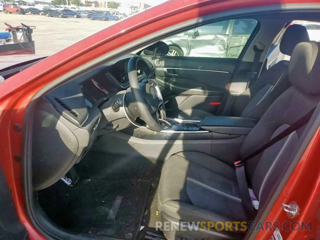 7 Photograph of a damaged car 5NPEL4JAXMH079360 HYUNDAI SONATA 2021