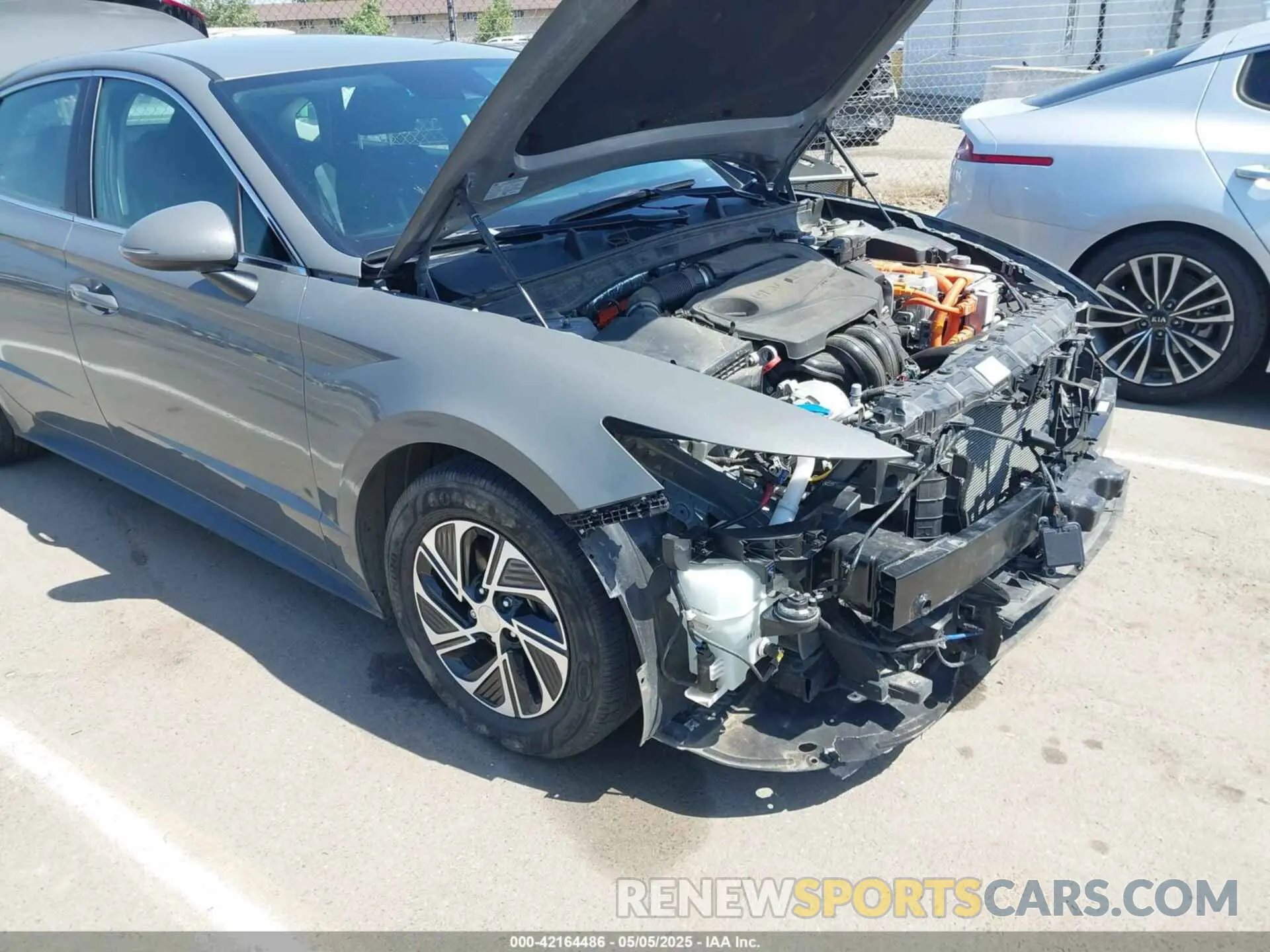 18 Photograph of a damaged car KMHL24JJ0MA020248 HYUNDAI SONATA 2021
