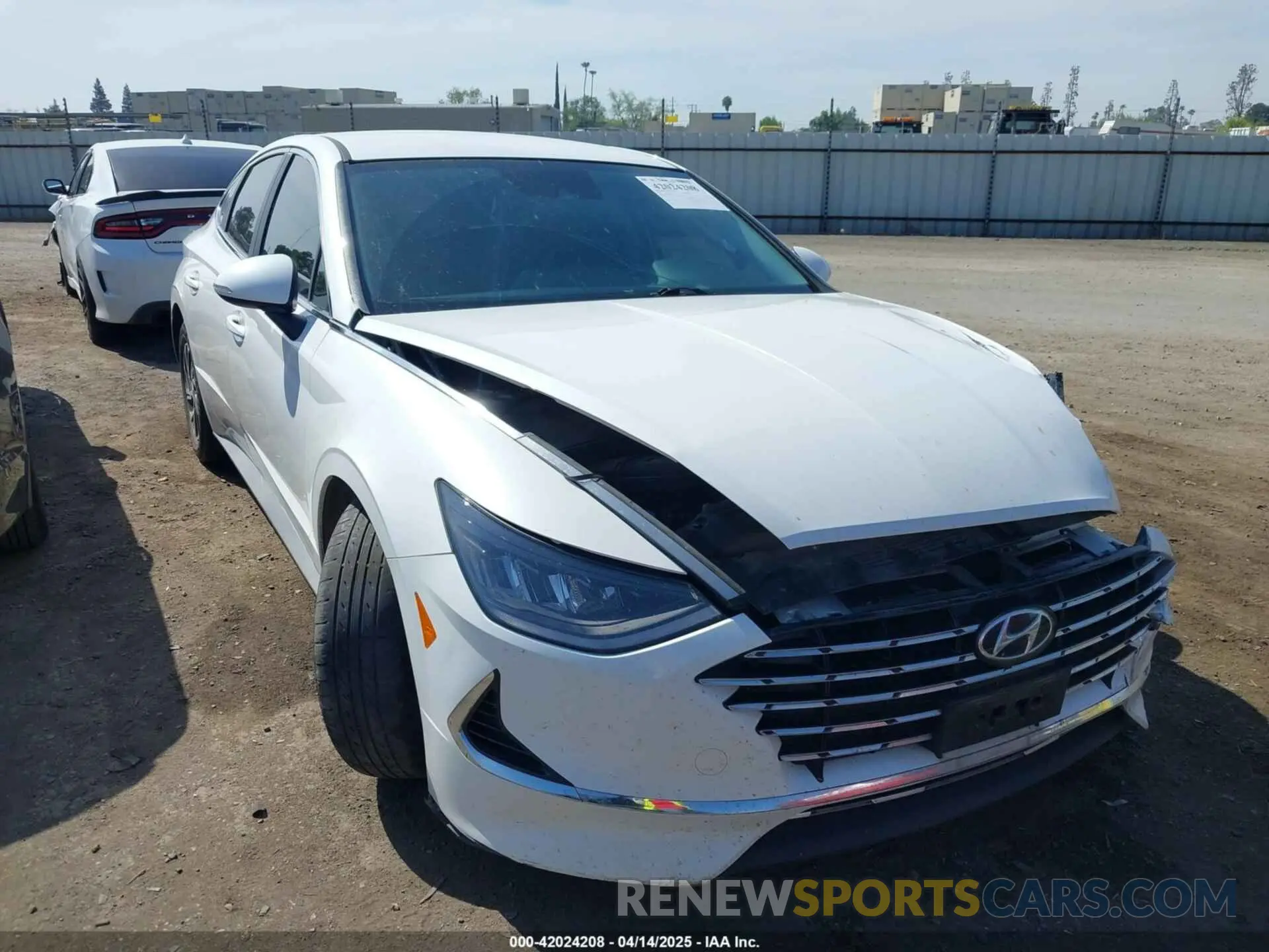 1 Photograph of a damaged car KMHL24JJ2MA033437 HYUNDAI SONATA 2021