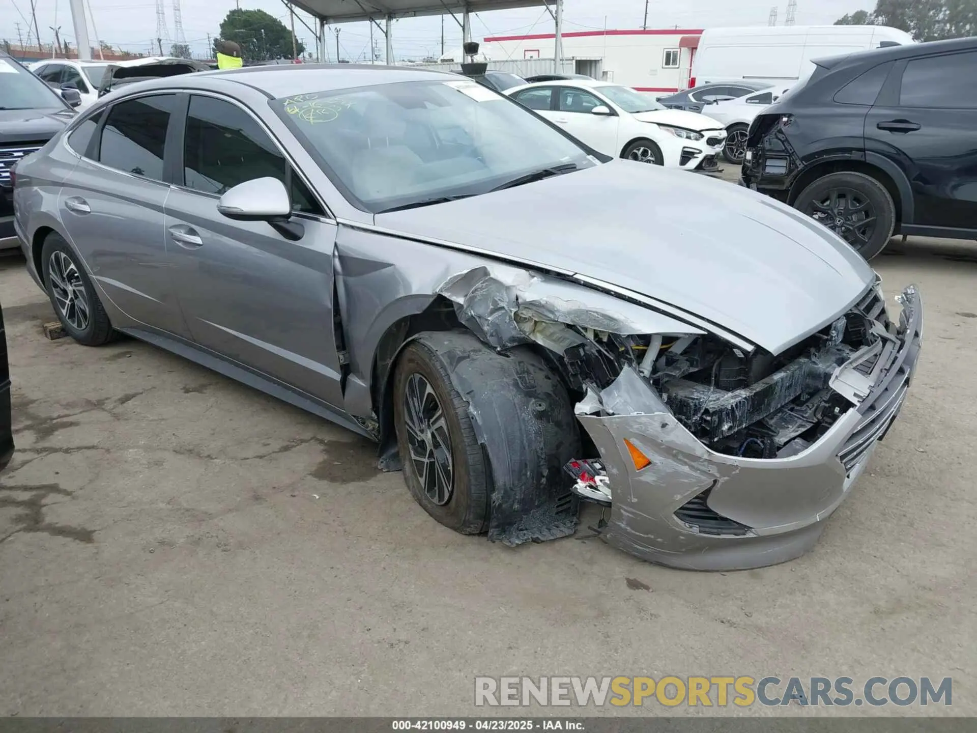 1 Photograph of a damaged car KMHL24JJ2MA035401 HYUNDAI SONATA 2021