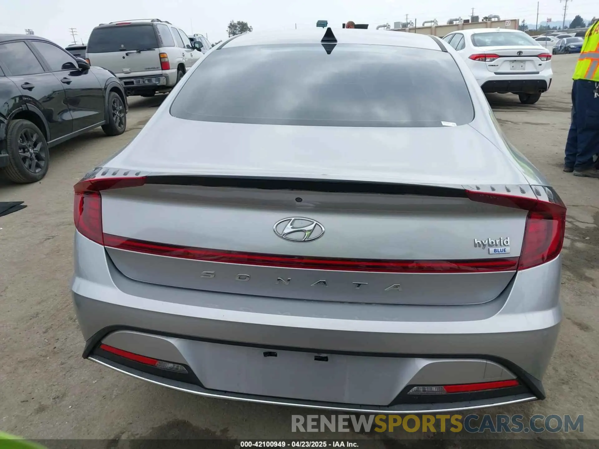 16 Photograph of a damaged car KMHL24JJ2MA035401 HYUNDAI SONATA 2021
