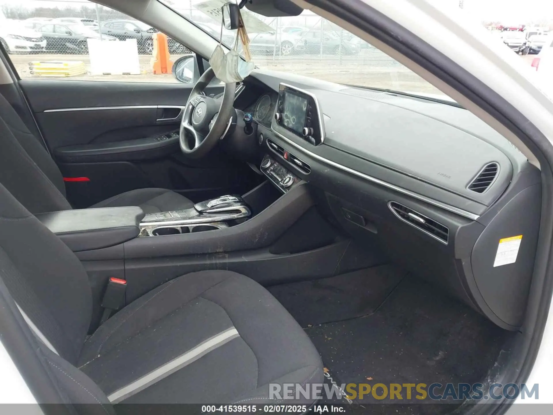 5 Photograph of a damaged car KMHL24JJ6MA033392 HYUNDAI SONATA 2021